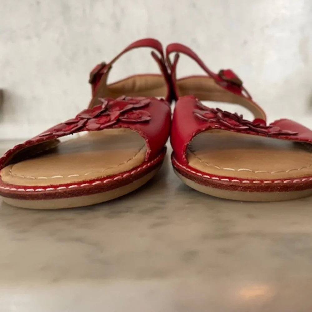 PIOLITO FLORICIENTA Sandals Red Floral Petal Applique Girl Size 1